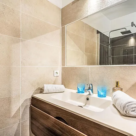 Du Port By Interhome Saint-Tropez